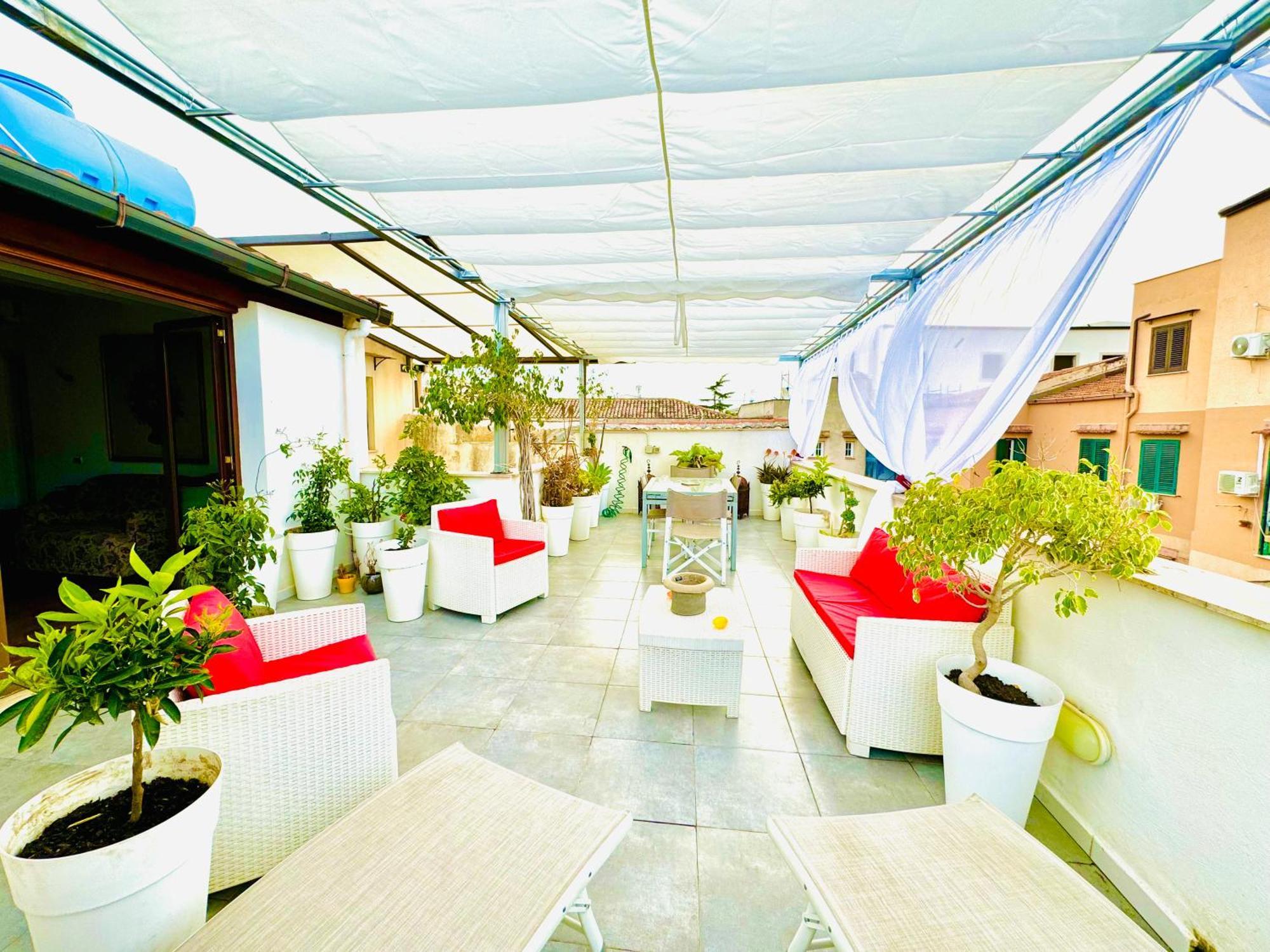 Meetup On The Terrace View With Private Parking Apartamento